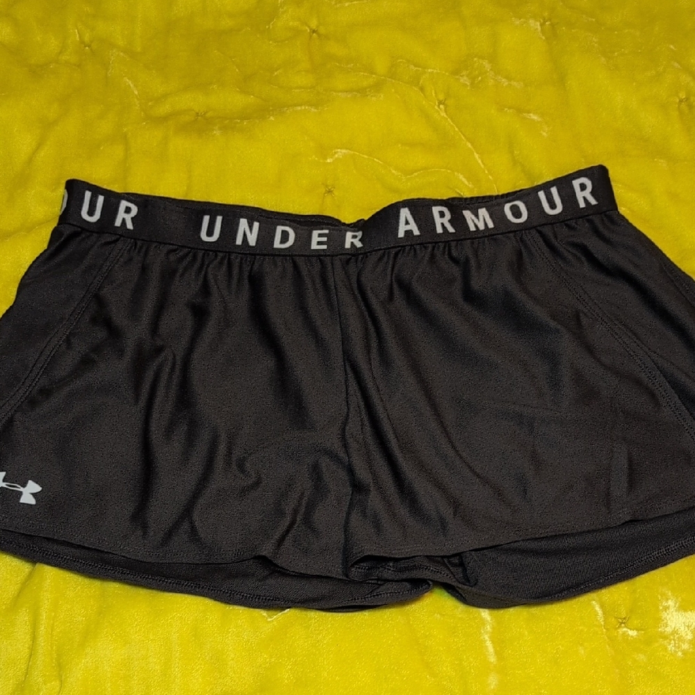 Under Armour Women's Black Athletic Shorts